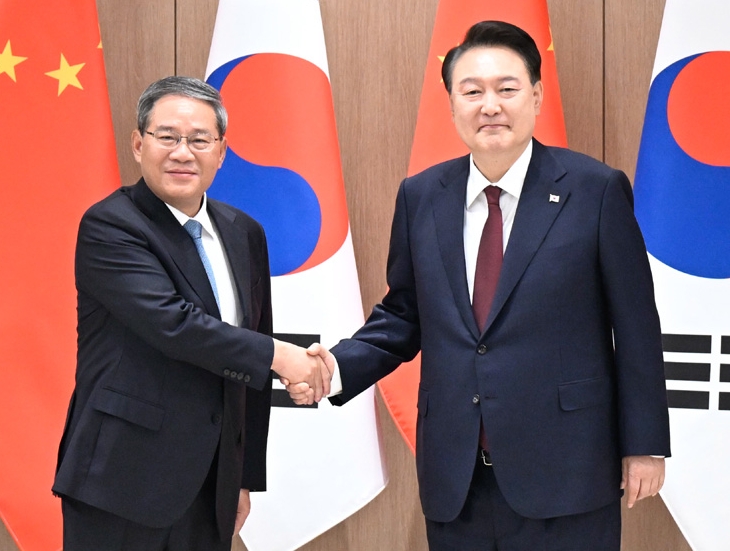 리강, 한국 윤석열 대통령과 회담